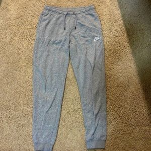 Gray Nike sweatpants/ size small